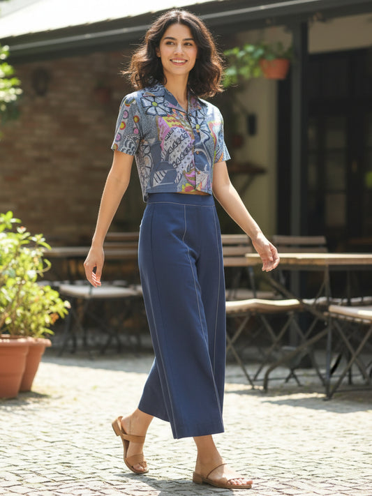 Souchii Women’s Grey Artistic Print Cropped Shirt