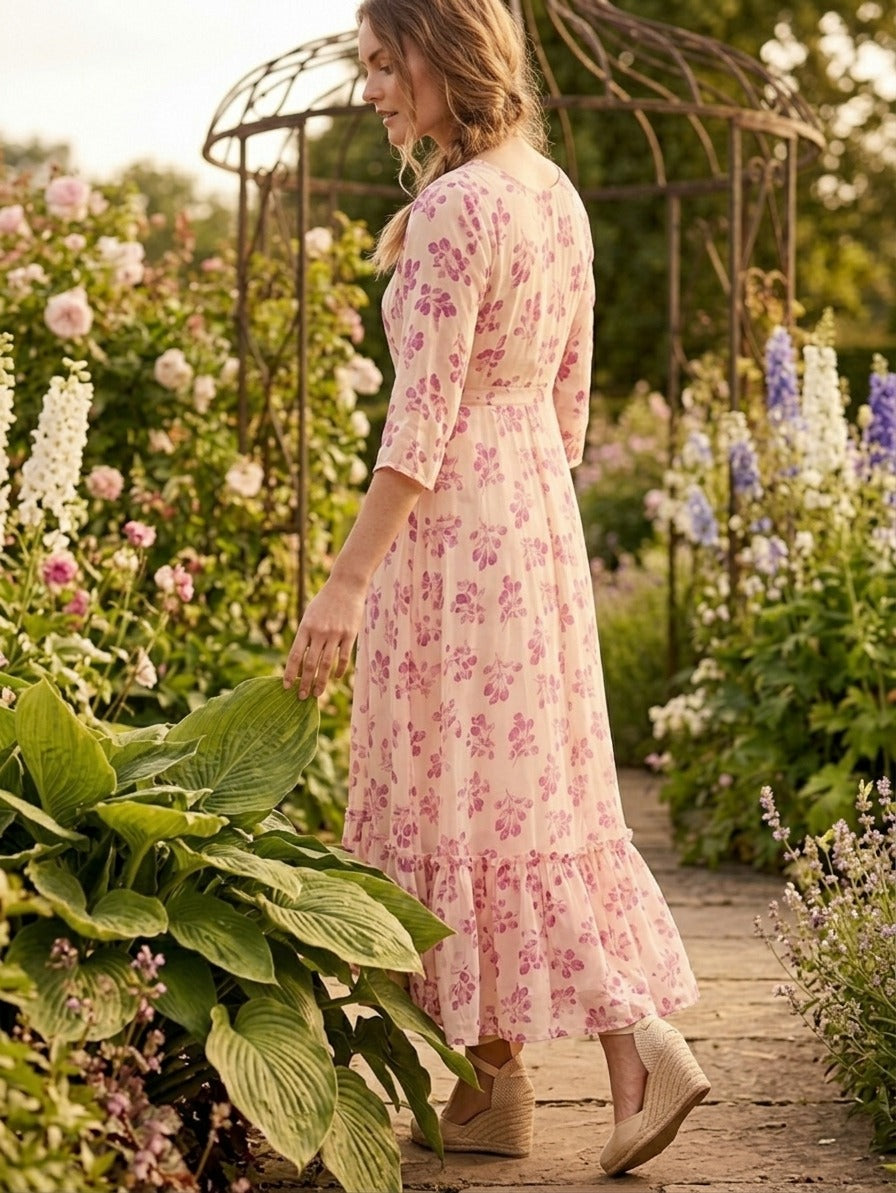 Souchii Women’s White & Pink Floral Chiffon Maxi Dress